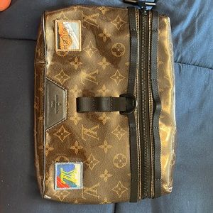 louis vuitton defile homme 2018 unisex bag
